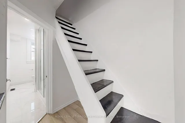 Additional image 30 of 560 Perth Ave