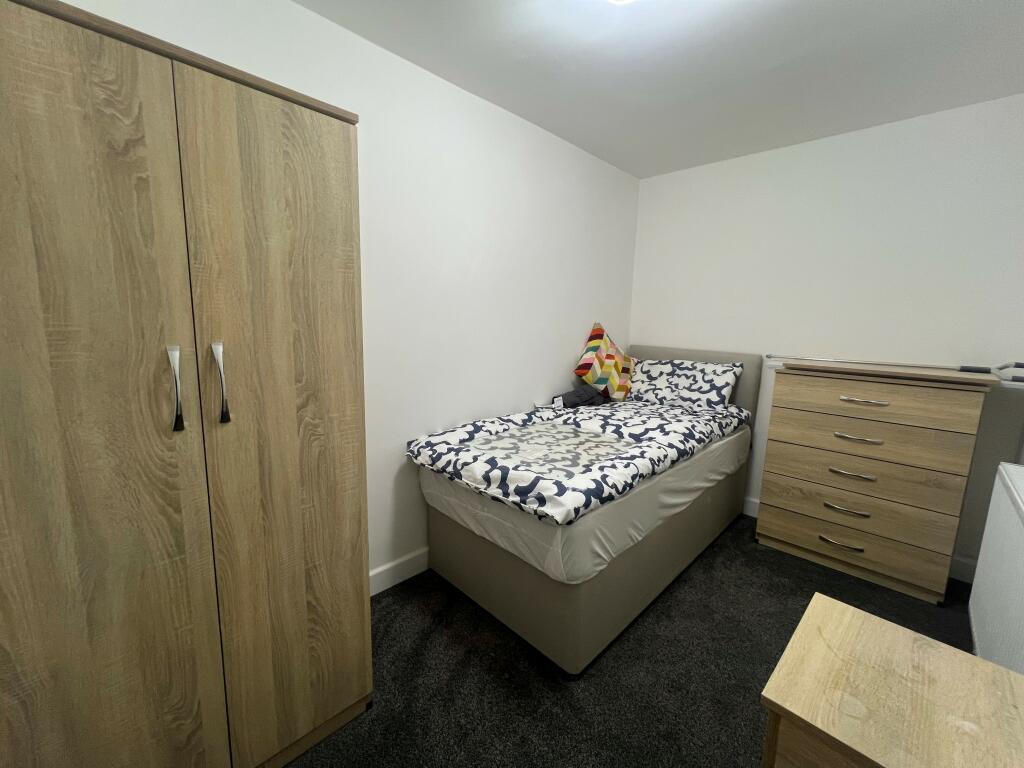 Additional image 4 of Bearwood Road, Smethwick