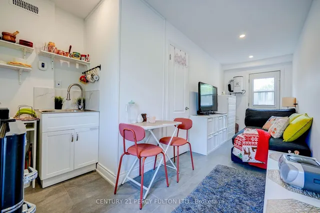 Additional image 32 of 12 Rollins Pl