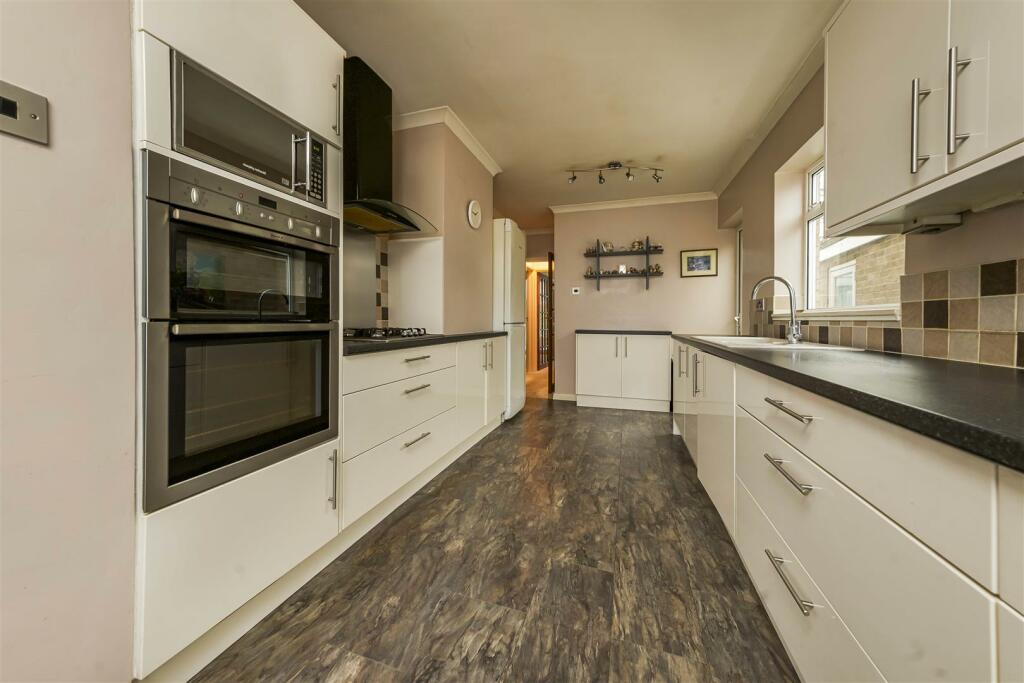 Additional image 5 of Dell Rise, Park Street, St. Albans