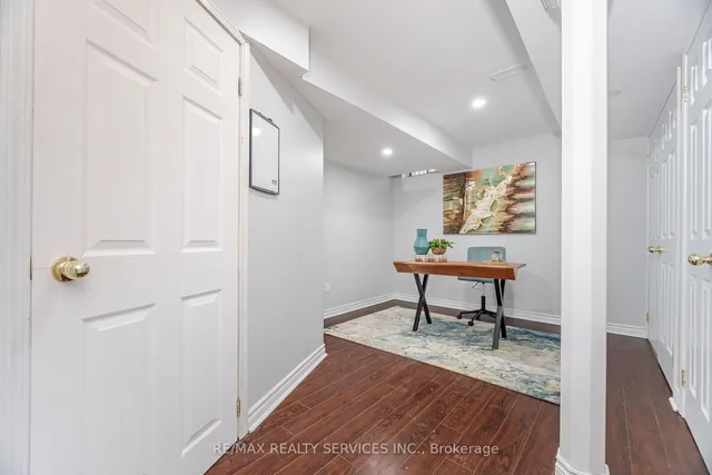 Additional image 28 of 47 Spadina Rd Unit 32