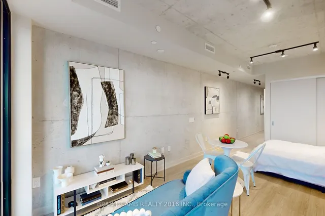 Additional image 9 of 195 McCaul St Unit 1014