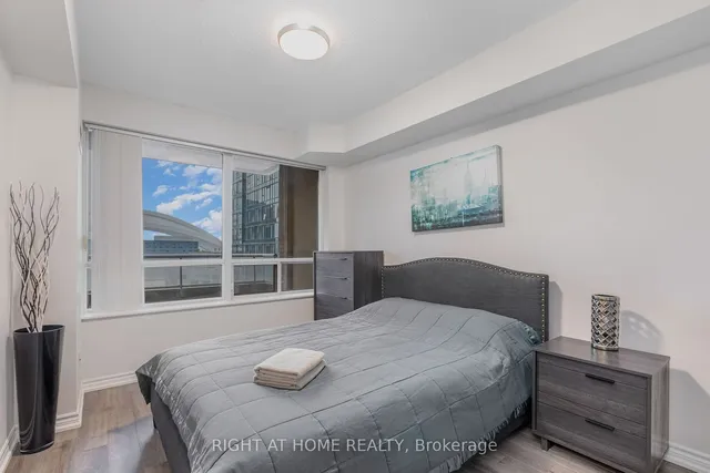 Additional image 8 of 250 Wellington St Unit 1537