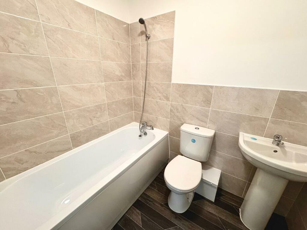 Additional image 6 of Wingate close