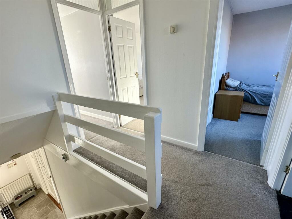 Additional image 19 of Fairwater Crescent, Alcester