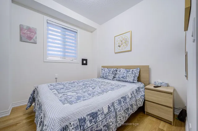 Additional image 12 of 18 Amaretto Crt