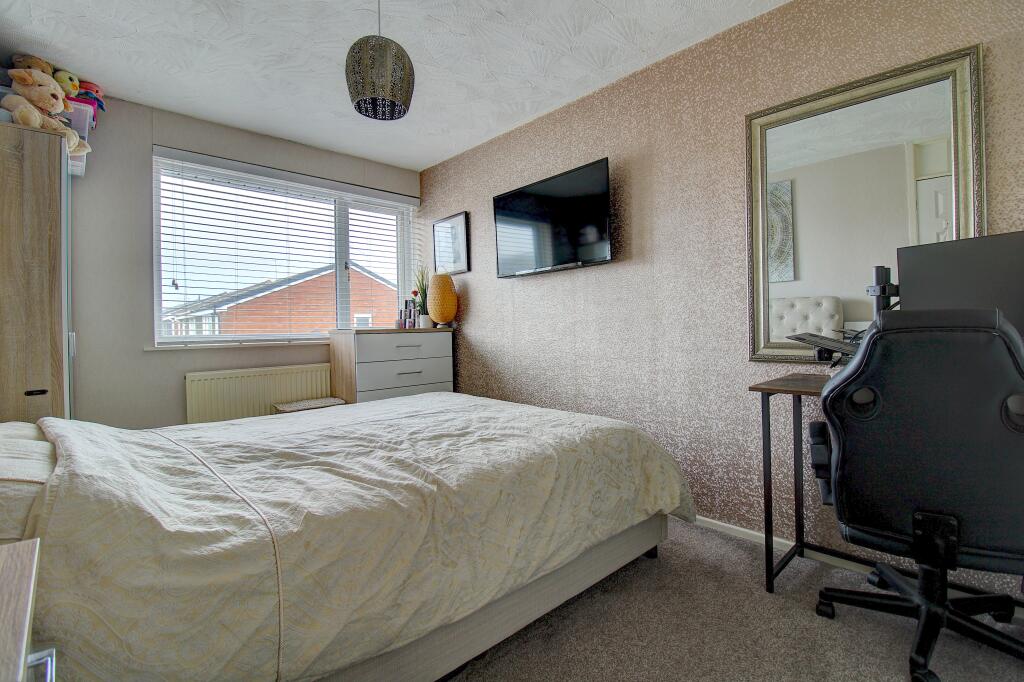 Additional image 10 of Redlake, Tamworth, B77