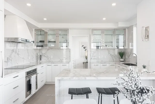 Additional image 4 of 438 King St Unit 1904