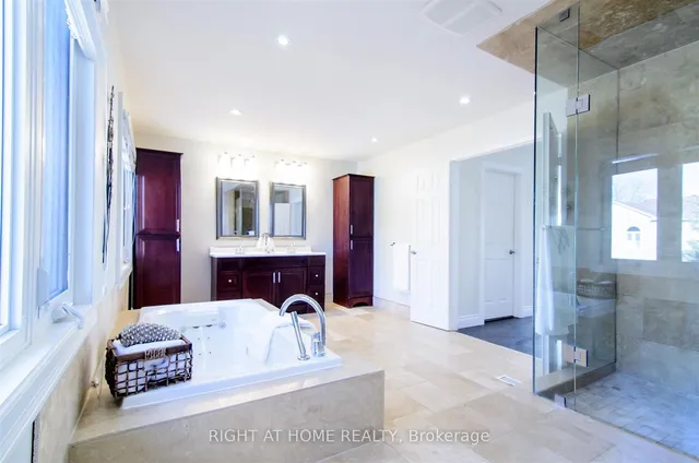 Additional image 12 of 2124 Nipigon Dr