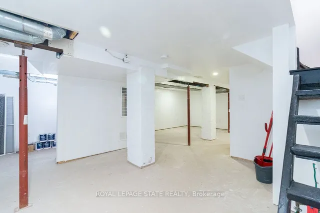 Additional image 30 of 38 Fairleigh Ave