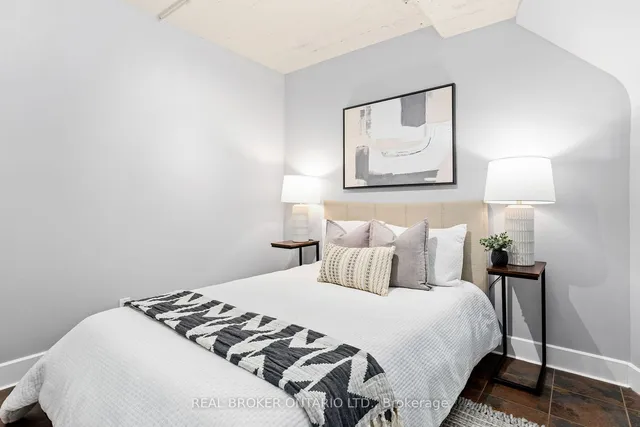 Additional image 15 of 1001 Roselawn Ave Unit 112