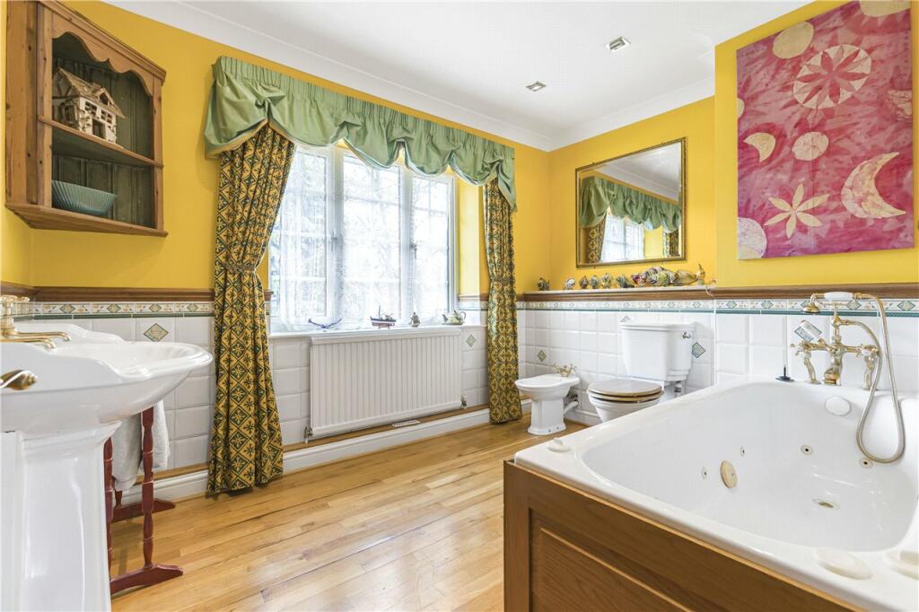 Additional image 21 of Pottersheath Road, Welwyn, Hertfordshire, AL6