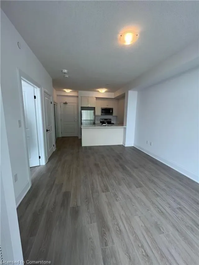 Additional image 13 of 450 Dundas St Unit 327