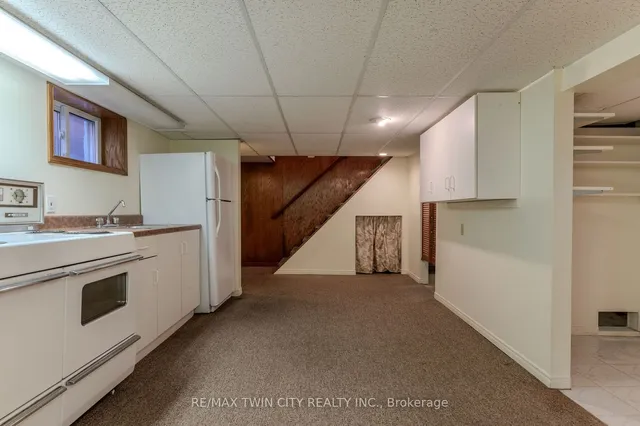 Additional image 22 of 547 Roxborough Ave