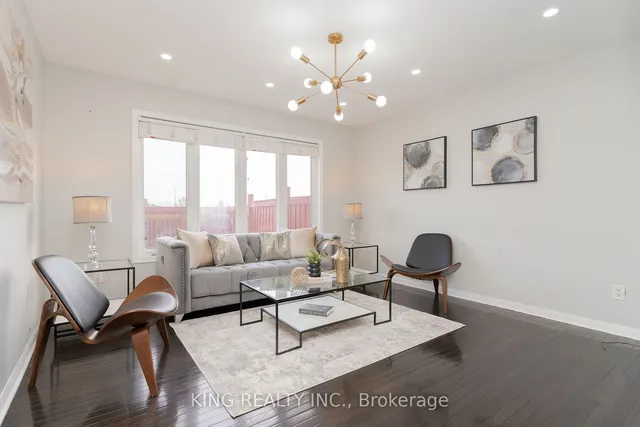 Additional image 13 of 54 COACHLIGHT Cres