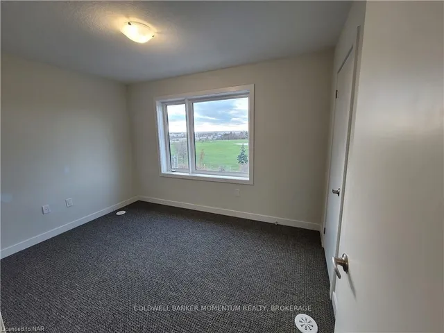 Additional image 19 of 590 North Service Rd Unit 25