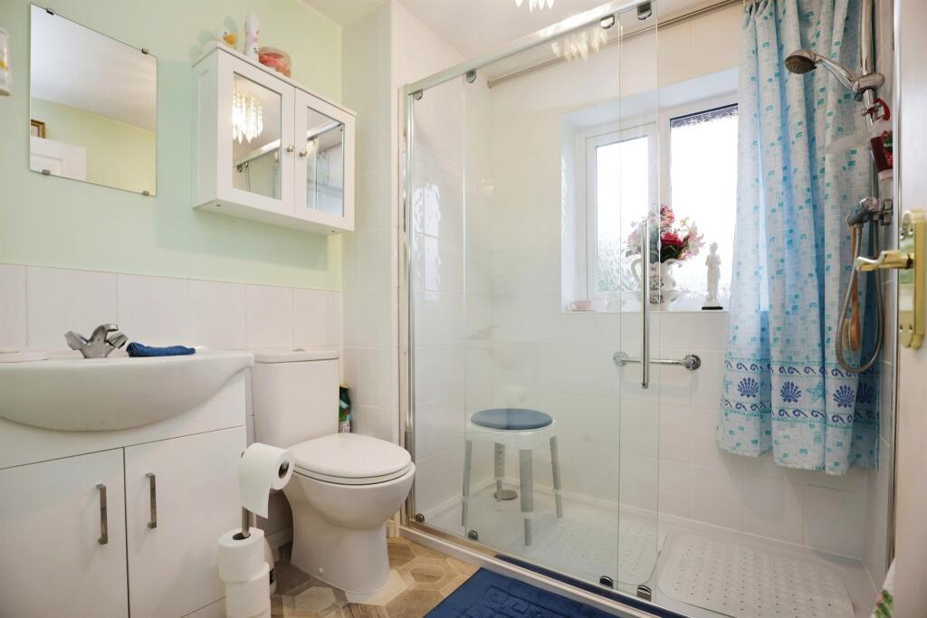 Additional image 14 of Meadow Road, Alcester