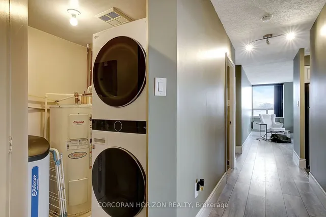 Additional image 19 of 3227 King St Unit 409