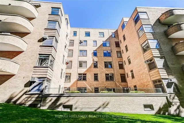 Additional image 10 of 717 Eglinton Ave Unit 107