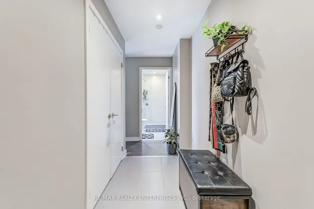 Additional image 8 of 1 Market St Unit 1413