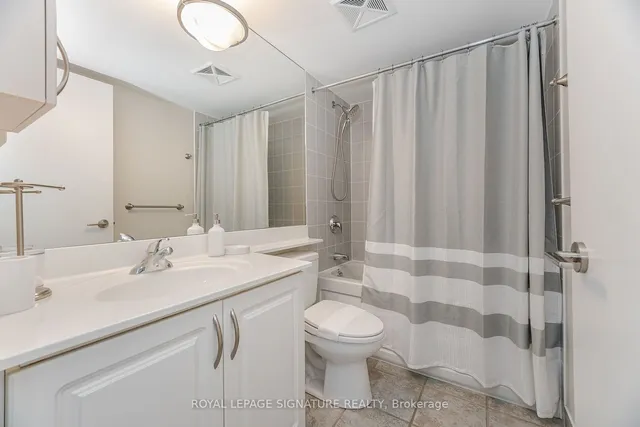 Additional image 14 of 231 Fort York Blvd Unit 122