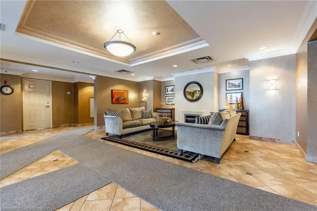 Additional image 6 of 4000 Creekside Dr Unit 207