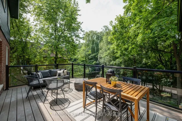 Additional image 14 of 116 Scarboro Cres