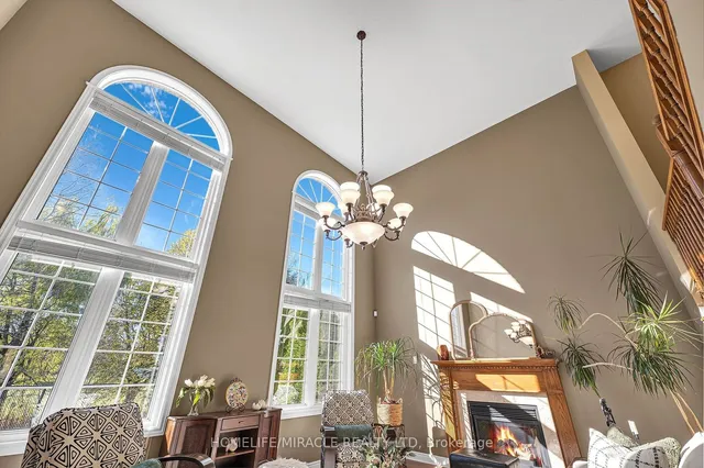 Additional image 11 of 4272 Clubview Dr