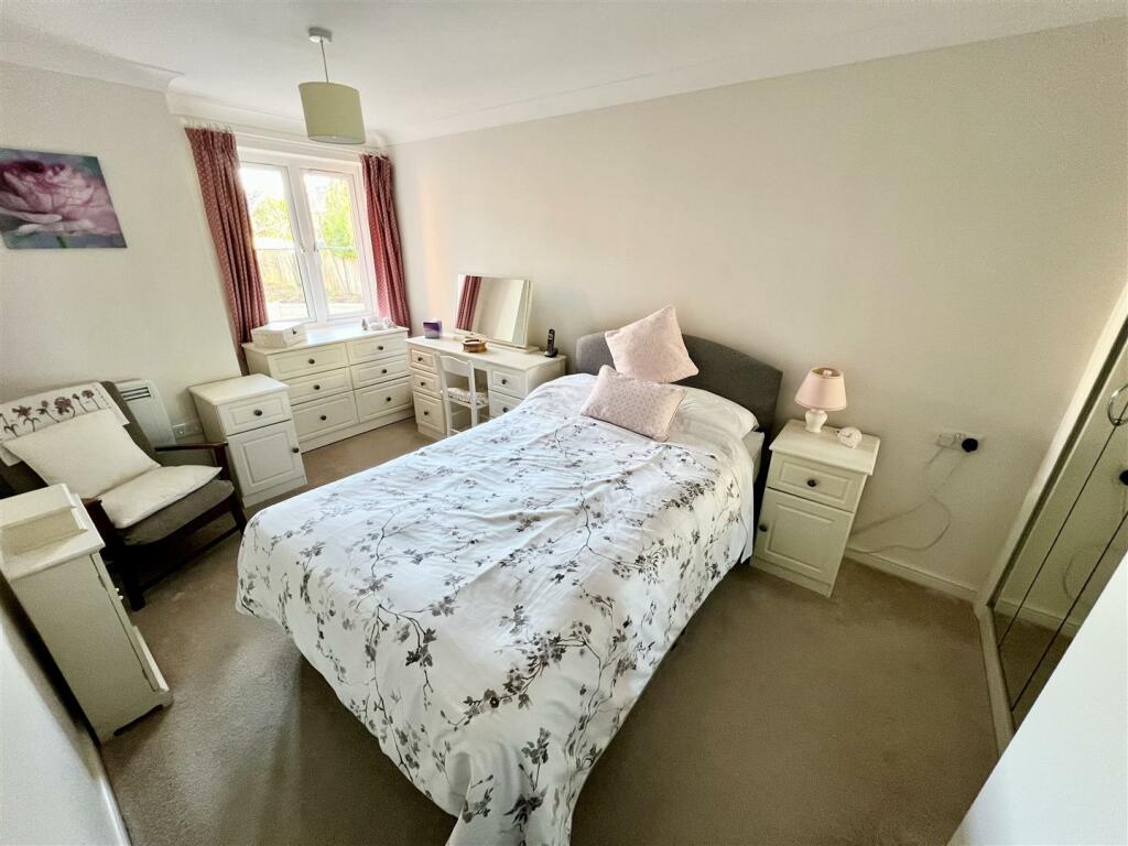 Additional image 7 of Stratford Road, Hall Green, Birmingham