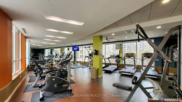 Additional image 3 of 10 Northtown Way Unit 911