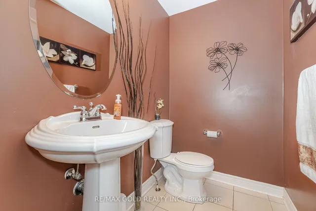 Additional image 17 of 36 Quatro Cres