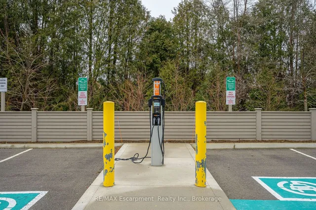 Additional image 39 of 320 PLAINS Rd Unit 220