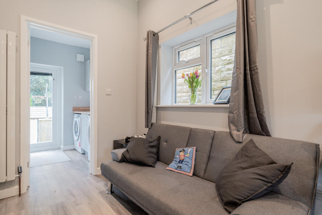 Additional image 11 of Southstoke Road