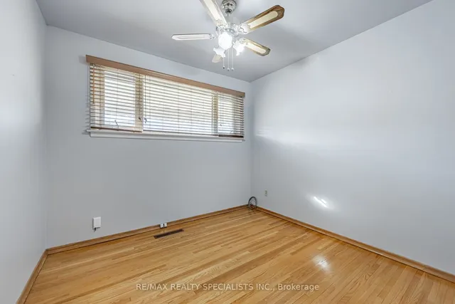 Additional image 16 of 8 Rollins Pl