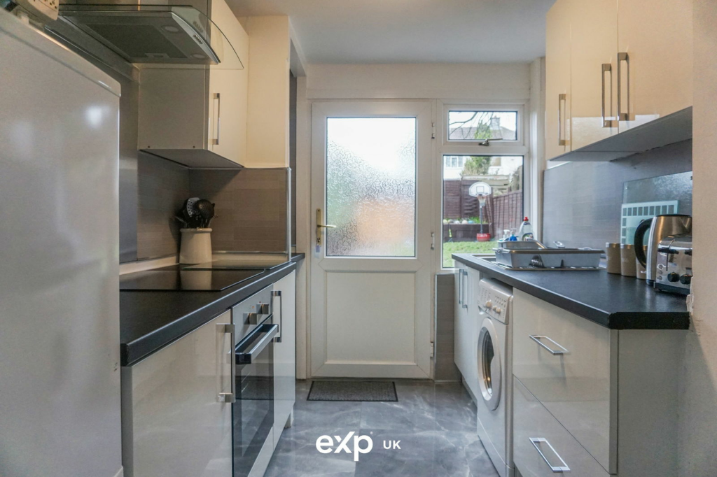 Additional image 7 of Burnlea Grove, West Heath, B31 3LT