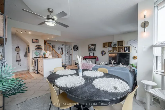 Additional image 12 of 10 John St Unit 413