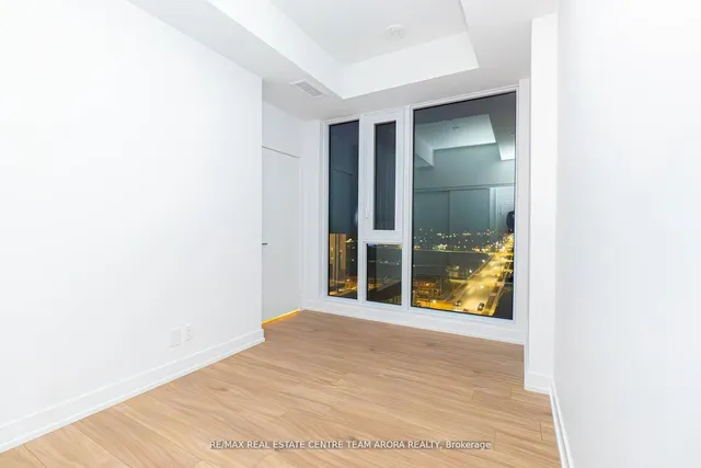 Additional image 4 of 225 veterans Dr Unit 1211