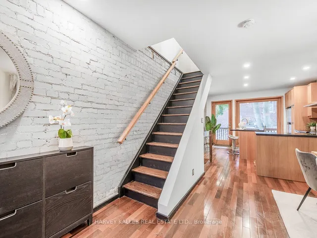 Additional image 10 of 2053 Gerrard St