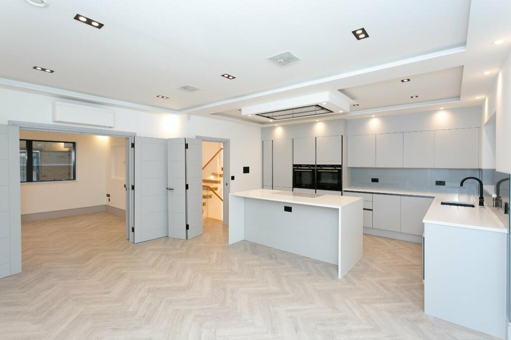 Additional image 43 of Mistletoe Mews, St. Albans, Hertfordshire, AL3