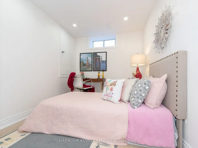 Additional image 33 of 105 Westlake Ave