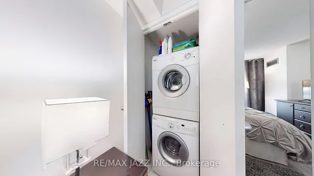 Additional image 17 of 10 Queens Quay Unit 803