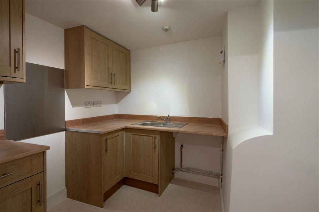 Additional image 9 of Bath Street, Frome, BA11 1DH