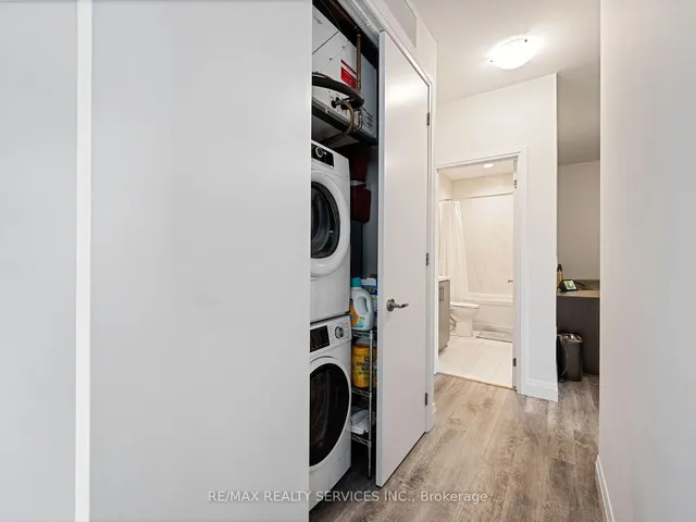 Additional image 21 of 1 Redfern Ave Unit 416