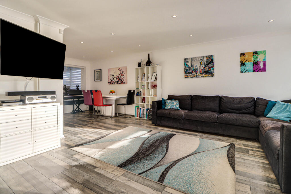 Additional image 13 of Cedarwood Drive, St. Albans, Hertfordshire, AL4