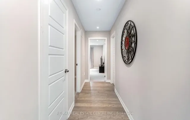 Additional image 22 of 949 logan Dr