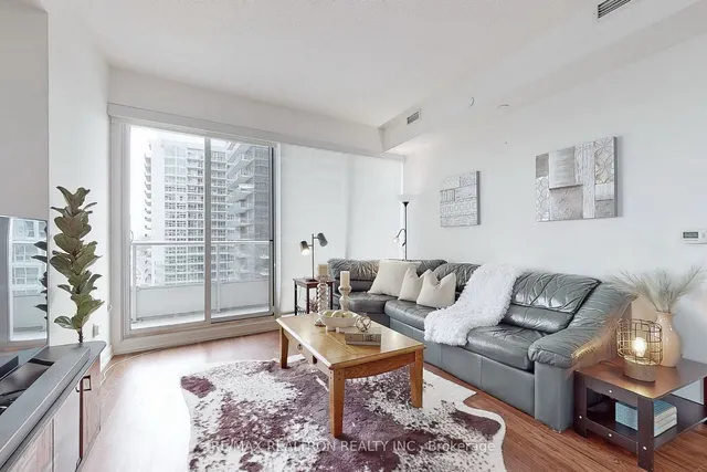 Additional image 4 of 115 Mcmahon Dr Unit 2711