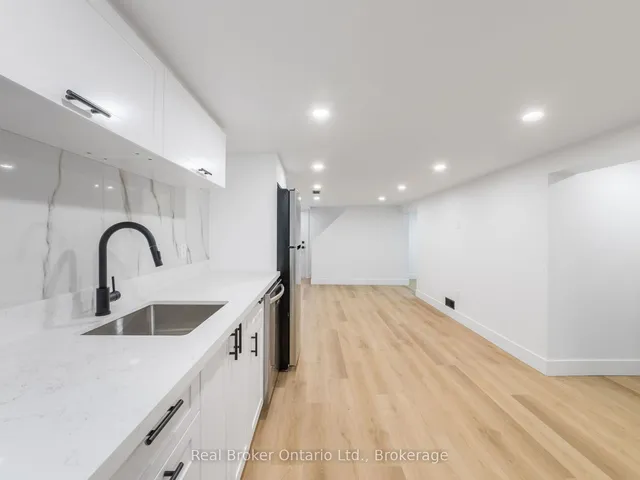 Additional image 28 of 51 Woodbridge Rd