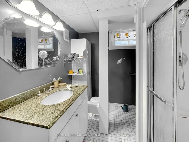 Additional image 15 of 907 Fennell Ave