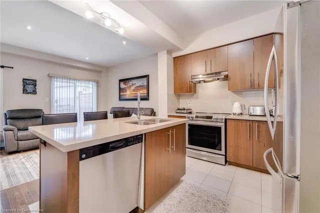 Additional image 5 of 162 Westbank Trail