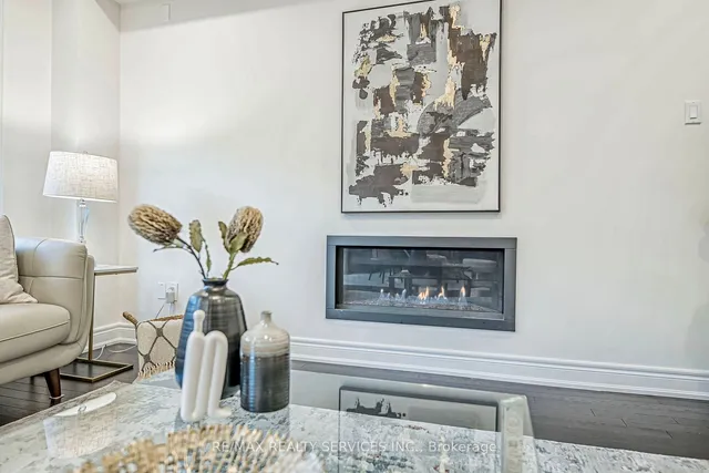 Additional image 10 of 5 Sinatra St